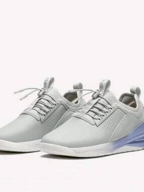 NEW CLOVE Classic Sneakers Size 7 Healthcare Comfort Toggle Fluid Resistant